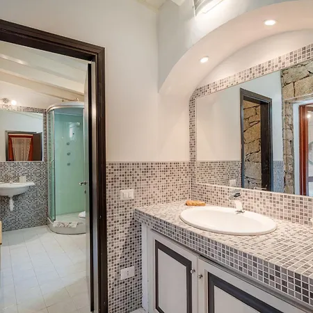 Di Lusso Pantogiacon Giardino Вілла