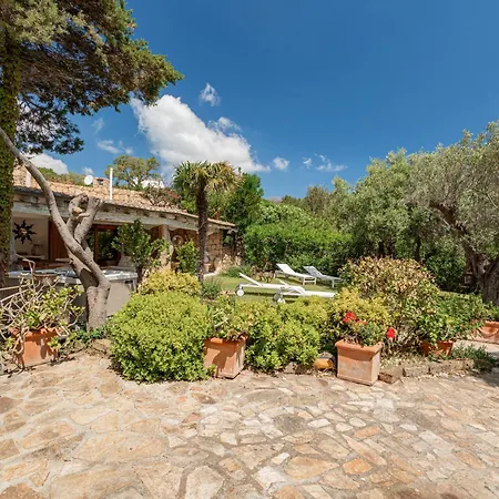 Di Lusso Pantogiacon Giardino Вілла Порто-Черво